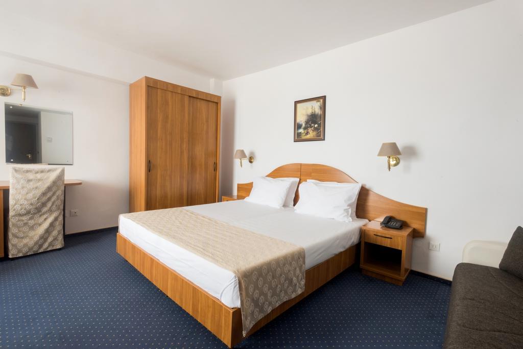 Savoy Hotel 马马亚 外观 照片